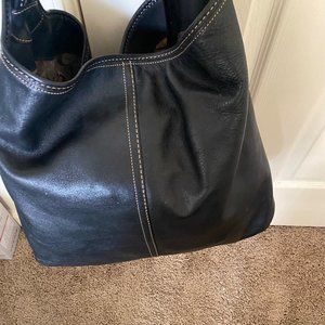 Authentic Extra Large Coach Black Leather Elisa Slim Bag